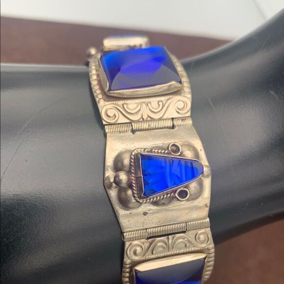 Vintage 60s TAXCO Mexican deity Blue glass panel bracelet 925 Sterling, Stamped - Picture 2 of 4